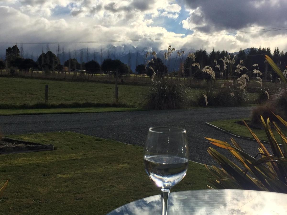 Acheron Cottages Manapouri Exterior foto